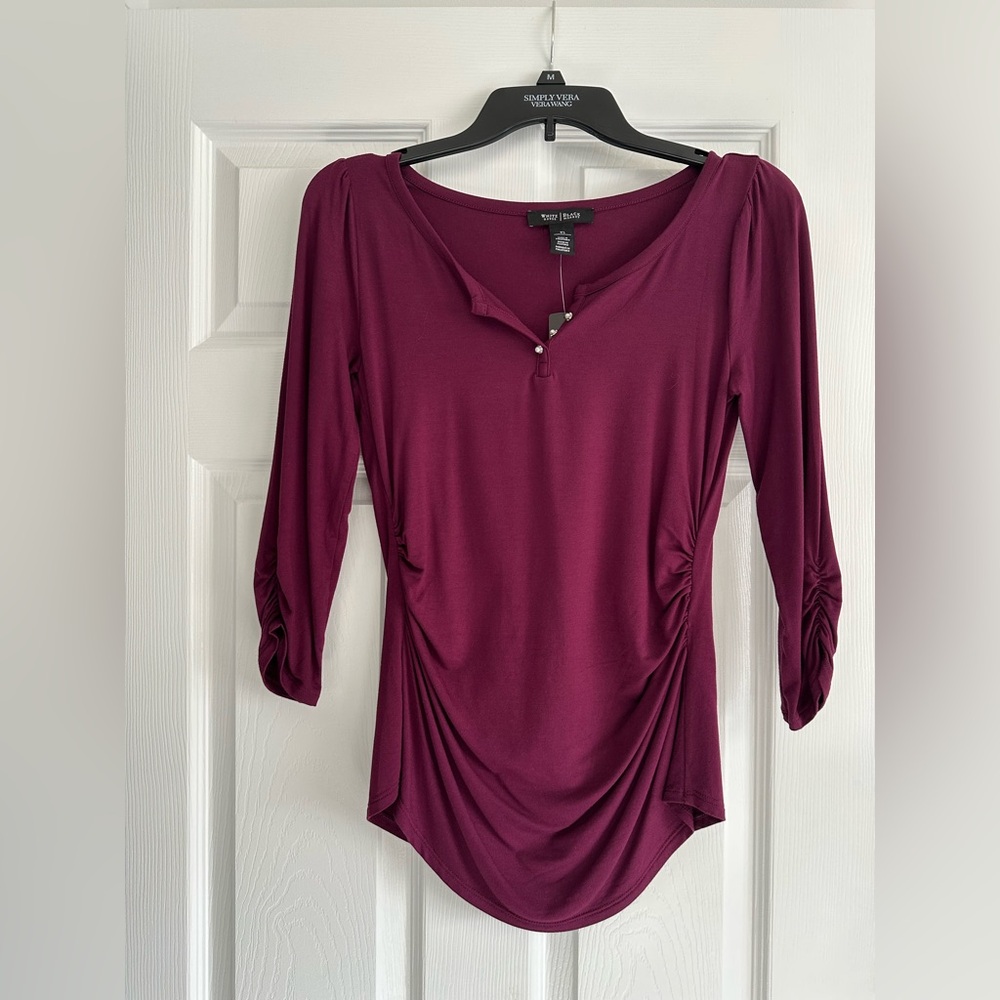 NWT White House Black Market Plum Blouse Button Accents 3 Quarter Sleeves SZ XS